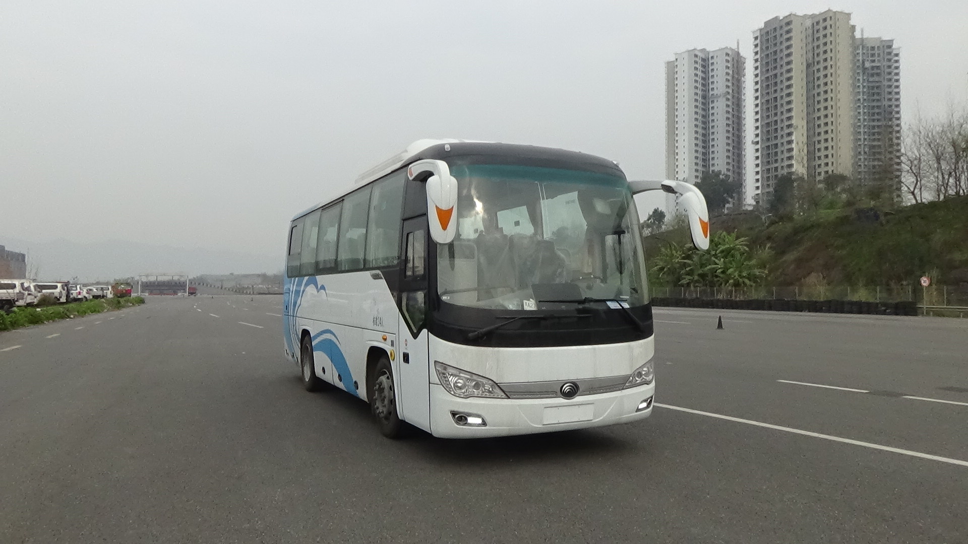 第10批次ZK6826BEVQY13B純電動客車