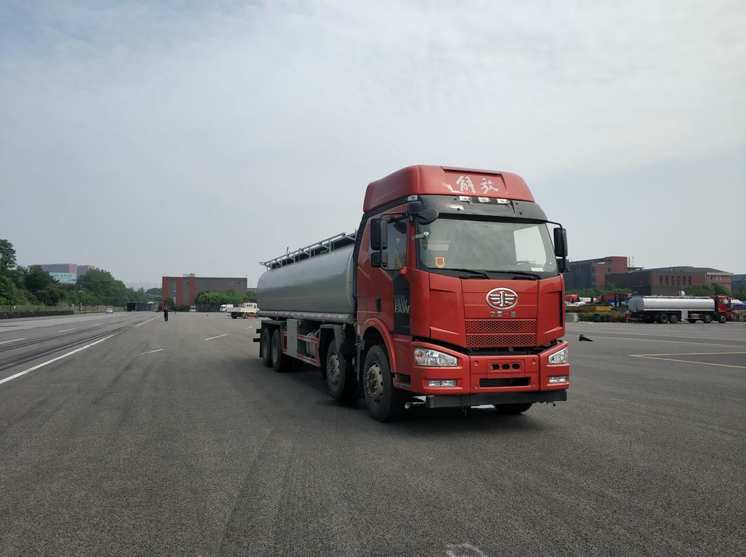 第10批次CA5310GPGP63K1L6T4E5普通液体运输车