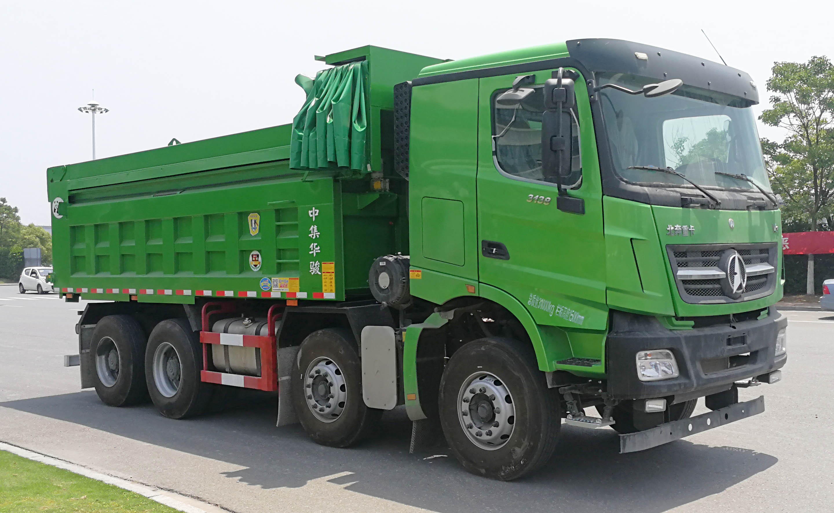 第10批次ND3310DD5J7Z06自卸车