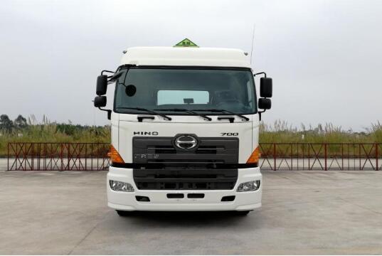 第12批次YC4250SS2PK5W危險(xiǎn)品牽引汽車(chē)