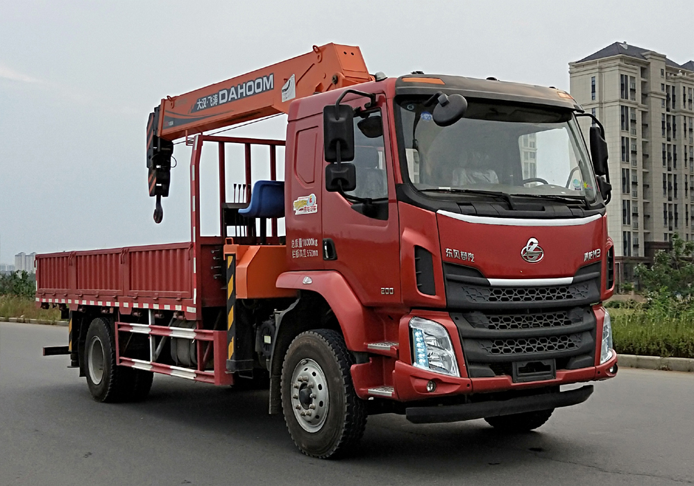 第12批次LZ5181JSQM3AB隨車起重運(yùn)輸車