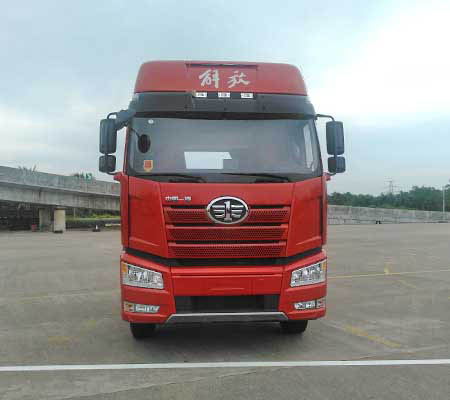 第14批次CA4180P66K2E5平头柴油半挂牵引汽车