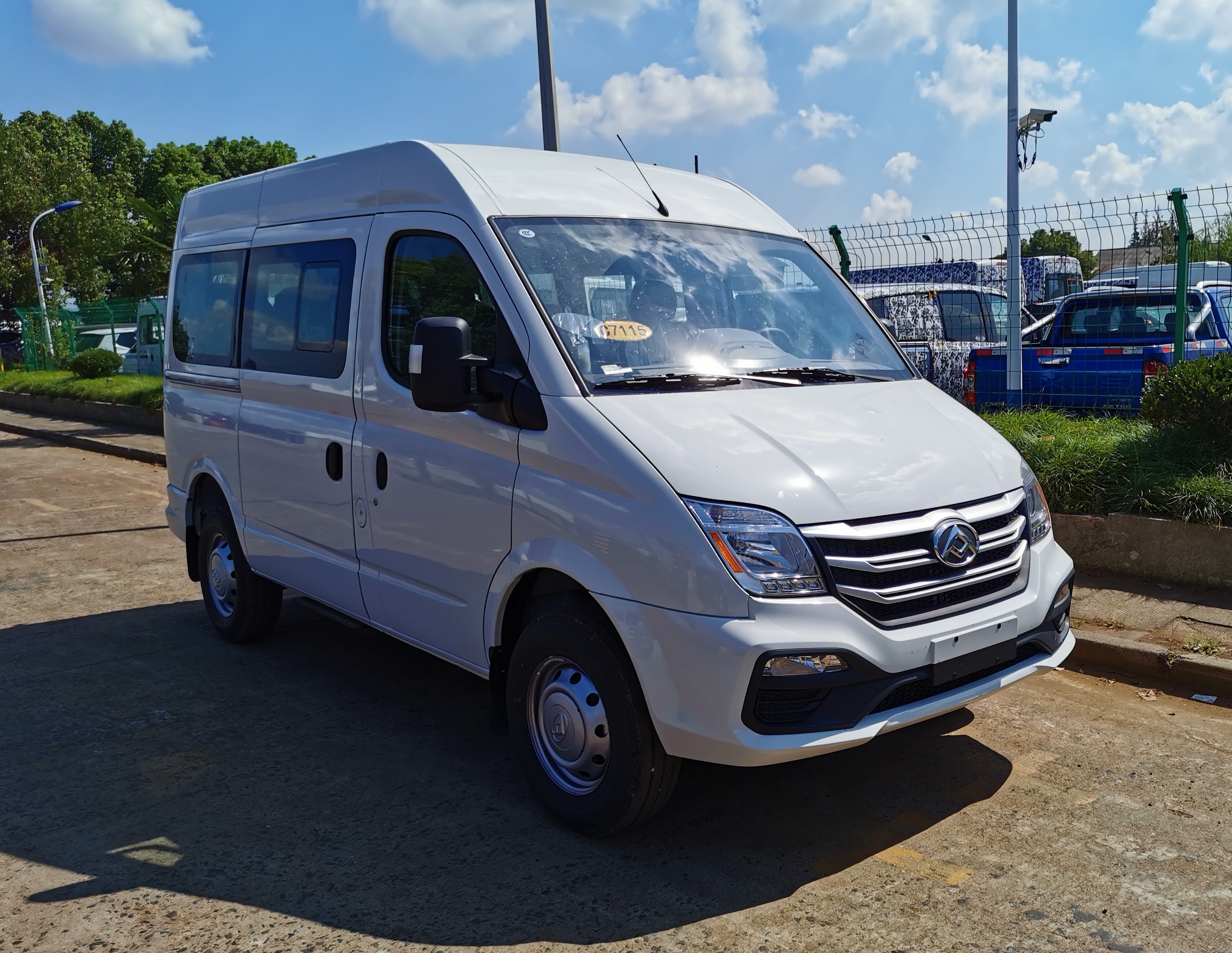 第14批次SH6521A2DB多用途乘用車