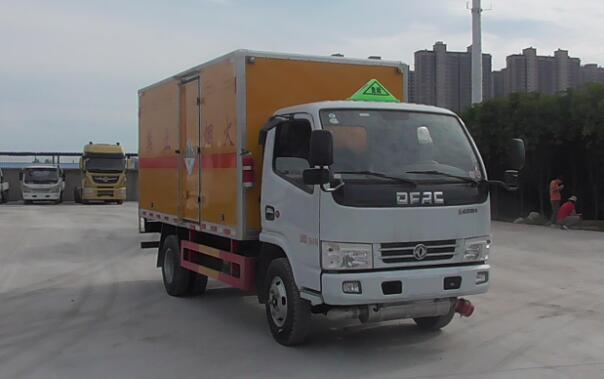 第14批次CLW5074XZW5雜項(xiàng)危險(xiǎn)物品廂式運(yùn)輸車