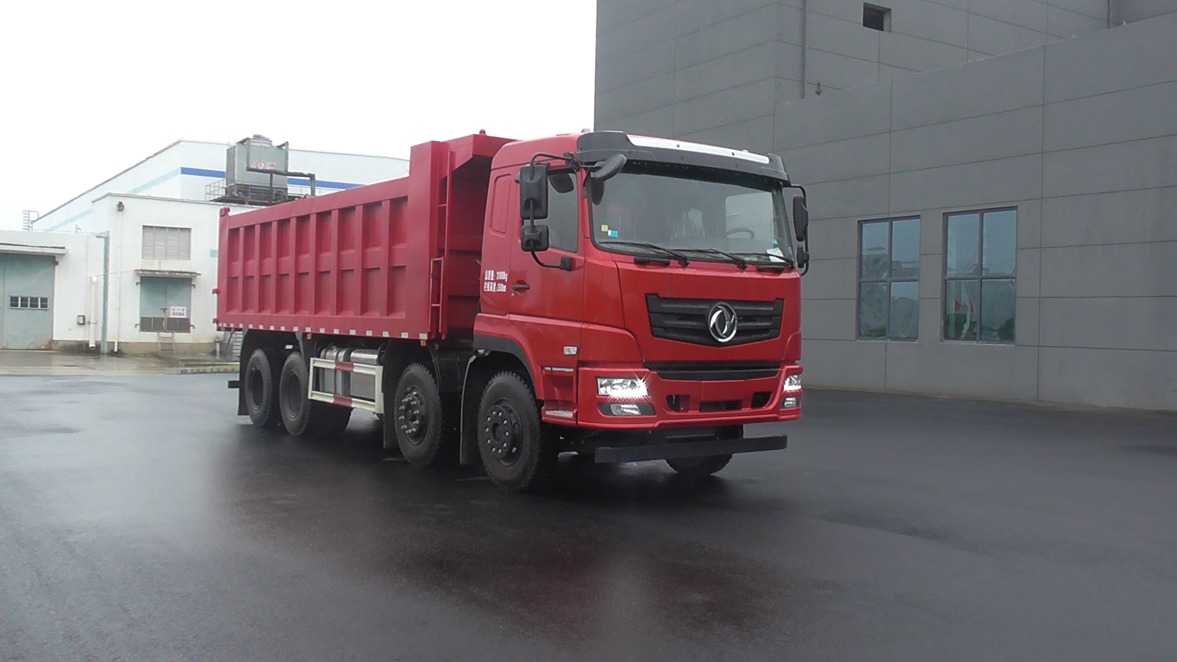 第14批次EQ3318GFV3自卸汽车