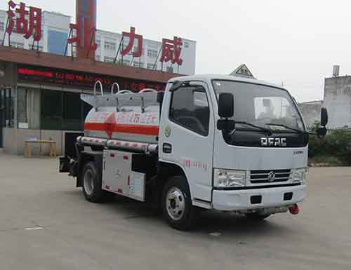 第15批次HLW5040GRY5EQ易燃液体罐式运输车