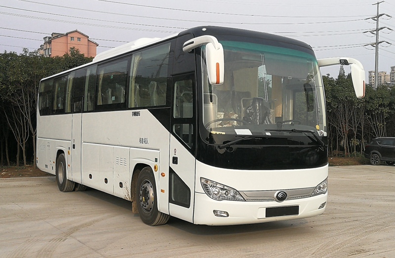 第15批次ZK6119BEVQY18P2純電動客車