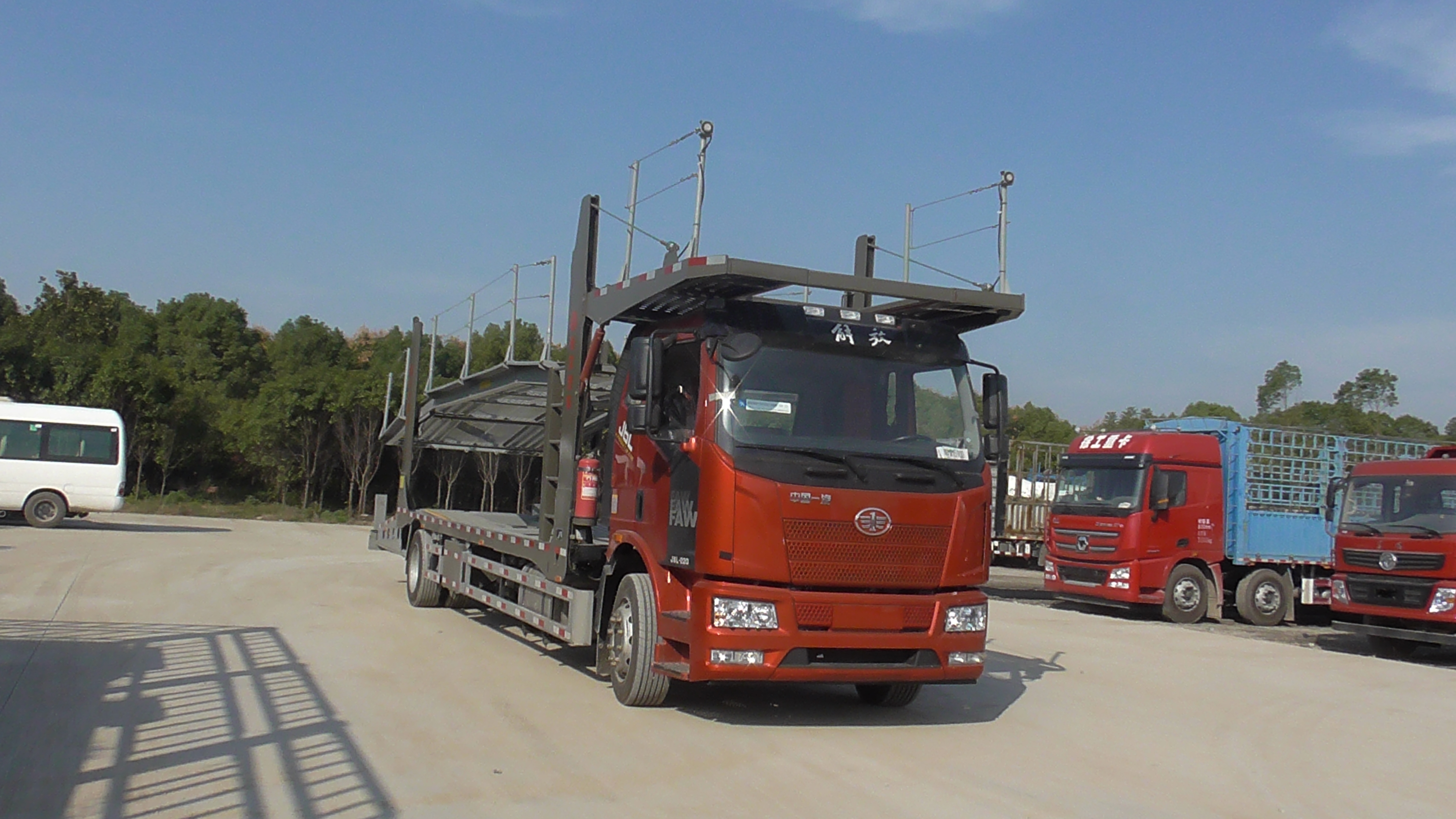 第15批次CHX5180TCLDJF車輛運(yùn)輸車