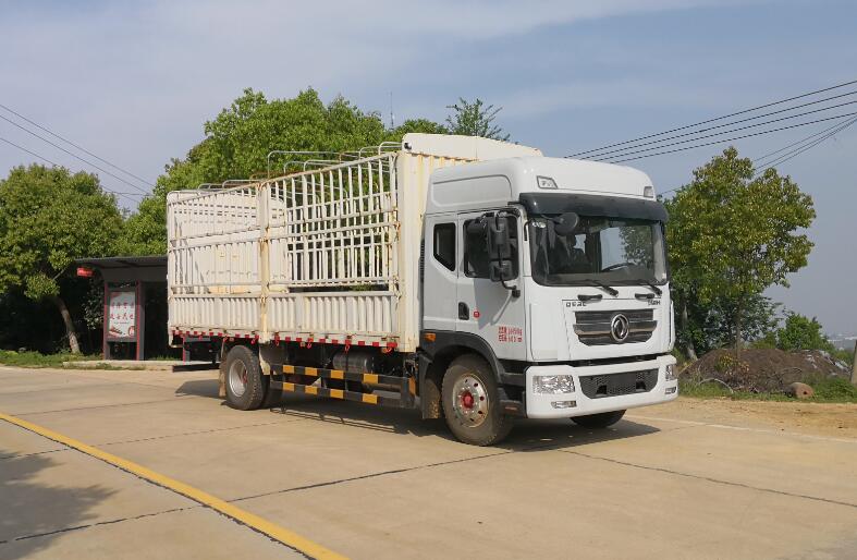 第16批次EQ5182CCYL9BDGAC倉柵式運輸車